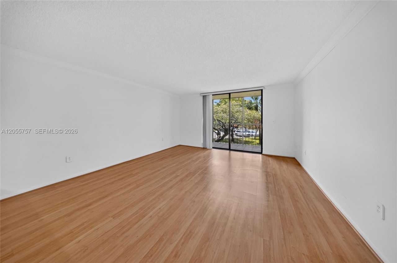 8045 SW 107th Ave, Unit 203, Miami, FL 33173 Photo
