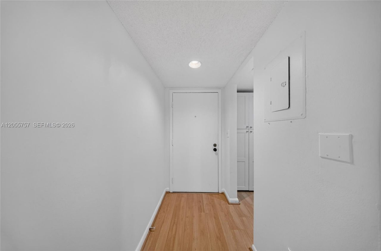8045 SW 107th Ave, Unit 203, Miami, FL 33173 Photo