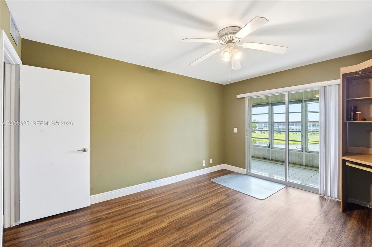 13475 SW 9th St, Unit 401A, Pembroke Pines, FL 33027 Photo