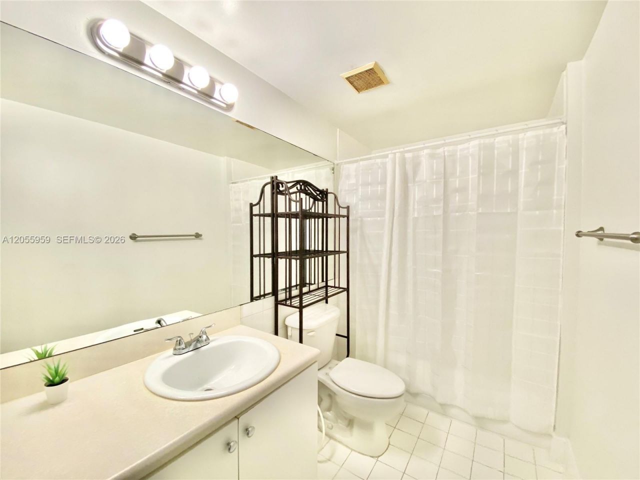 5099 NW 7th St, Unit TS-03, Miami, FL 33126 Photo