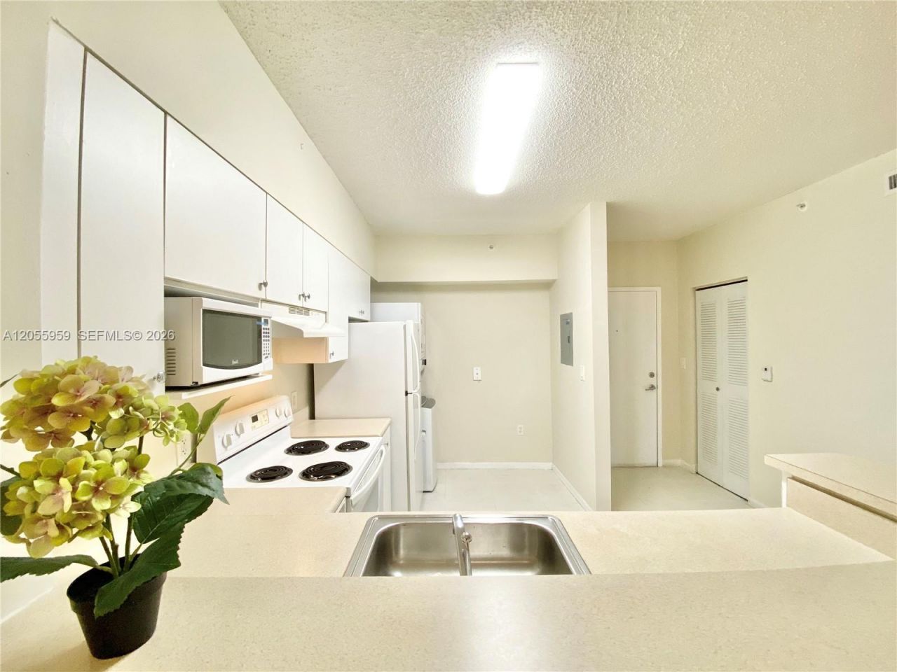 5099 NW 7th St, Unit TS-03, Miami, FL 33126 Photo