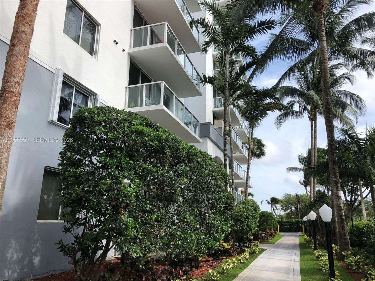 5099 NW 7th St, Unit TS-03, Miami, FL 33126 Photo