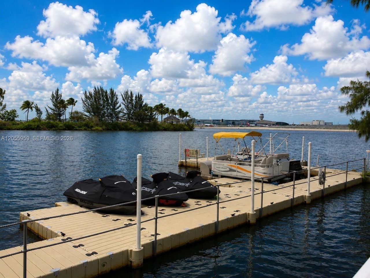 5099 NW 7th St, Unit TS-03, Miami, FL 33126 Photo