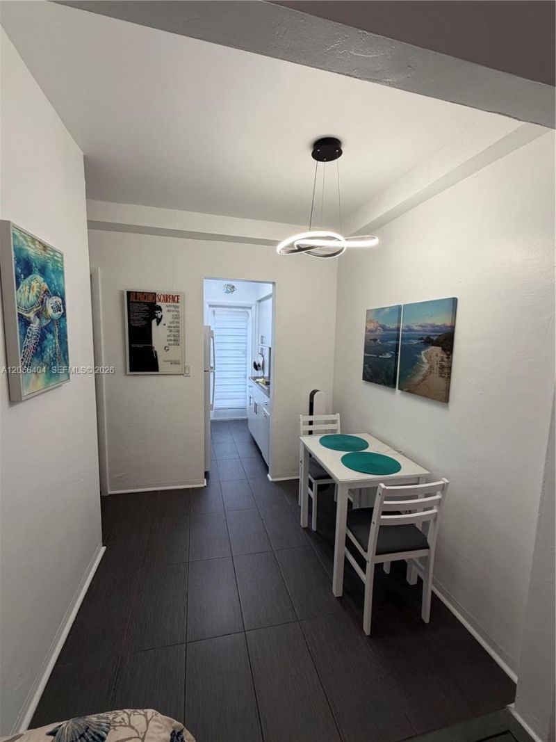 1060 Pennsylvania Ave , Unit 18, Miami Beach, FL 33139 Photo