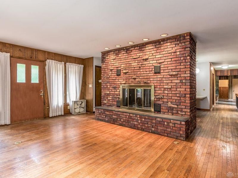 615 Rising Hill Drive, Xenia, OH 45385 Photo 4