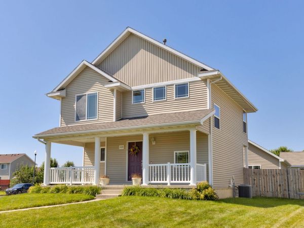 2828 SW White Birch Drive , Ankeny, IA 50023