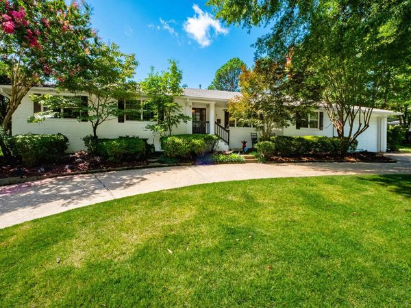 7 Ranch Valley Road, Little Rock, AR 72207