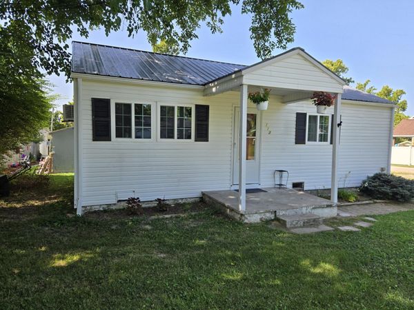 113 Taylor Street , Hollister, MO 65672