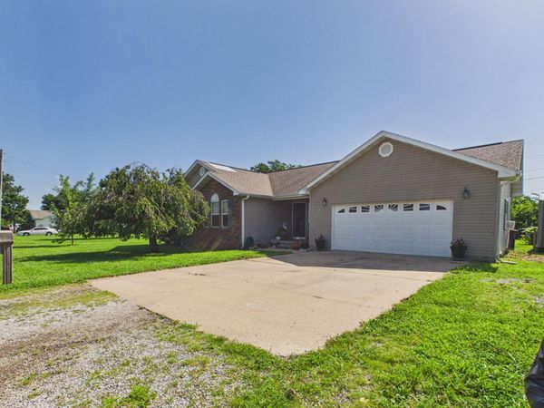 106 Sugar Maple , Licking, MO 65542