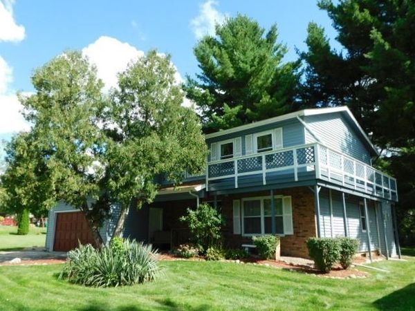 113 Queensbury Place NE, POPLAR GROVE, IL 60165