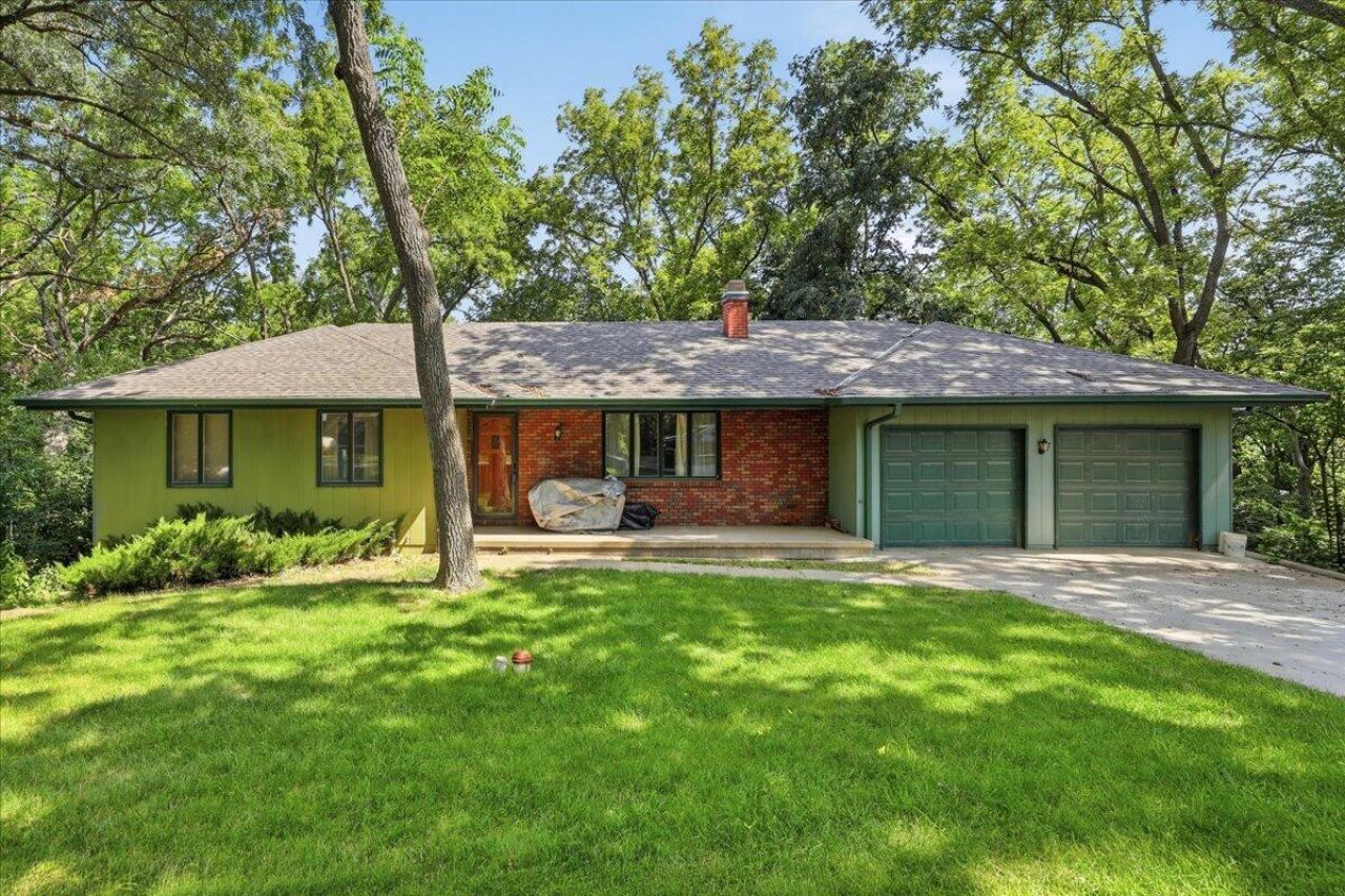 20893 Bouvier Lane, Council Bluffs, IA 51503 Main Photo