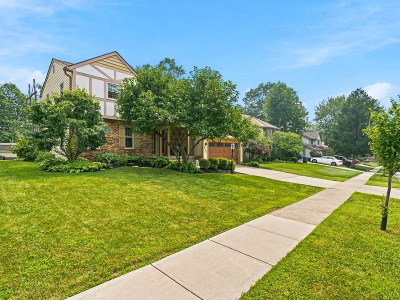 5395 Fortress Trail, Columbus, OH 43230 Photo 2