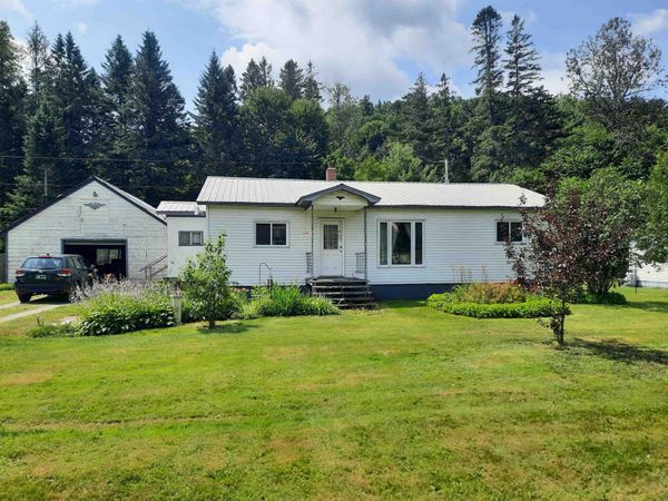 66 Pariseau Drive, Canaan, VT 05902