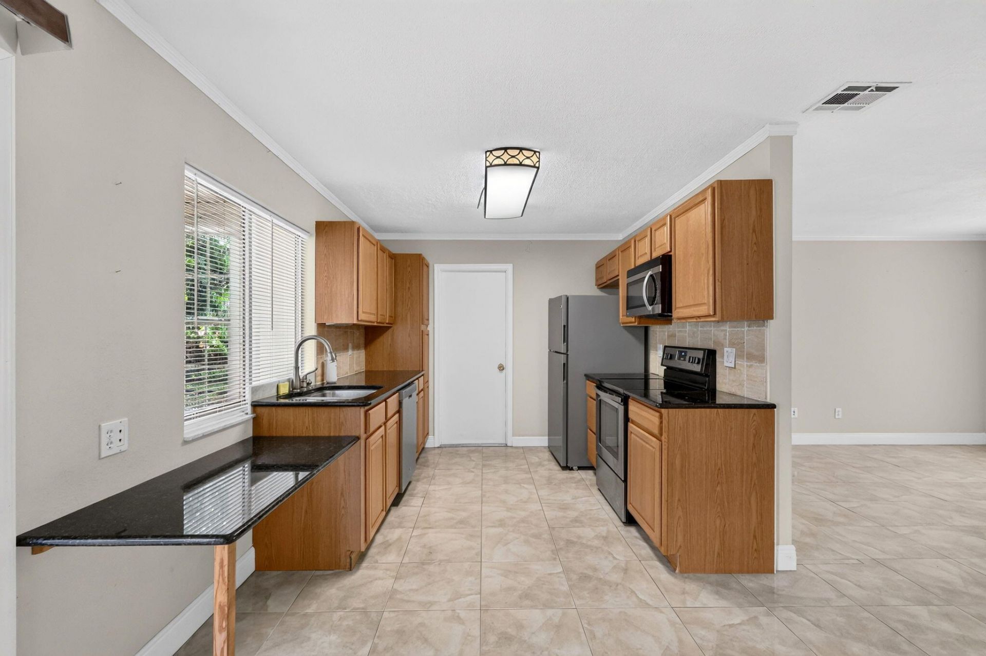 1334 SE Vestridge Lane, Port Saint Lucie, FL 34952 Photo