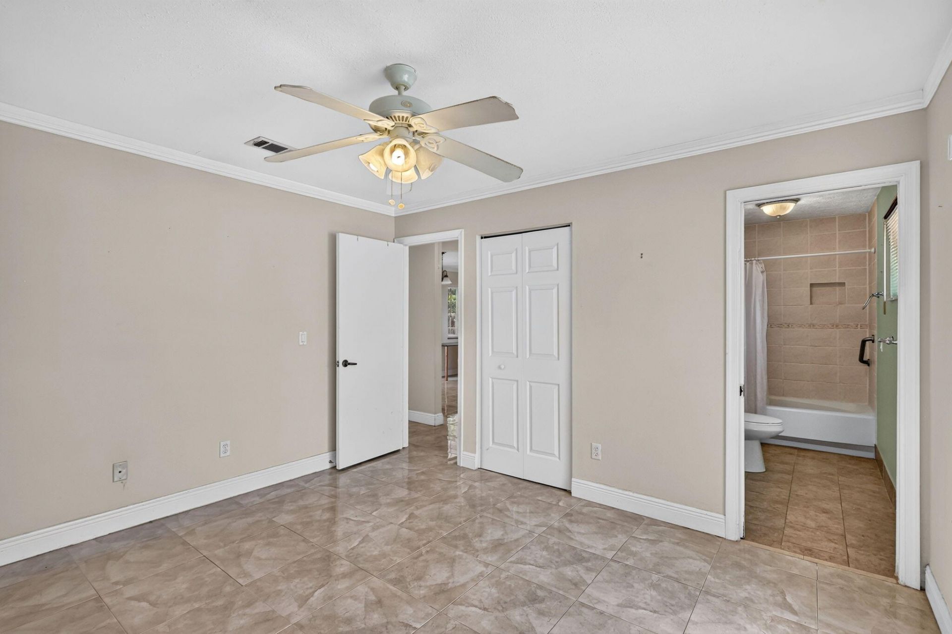 1334 SE Vestridge Lane, Port Saint Lucie, FL 34952 Photo