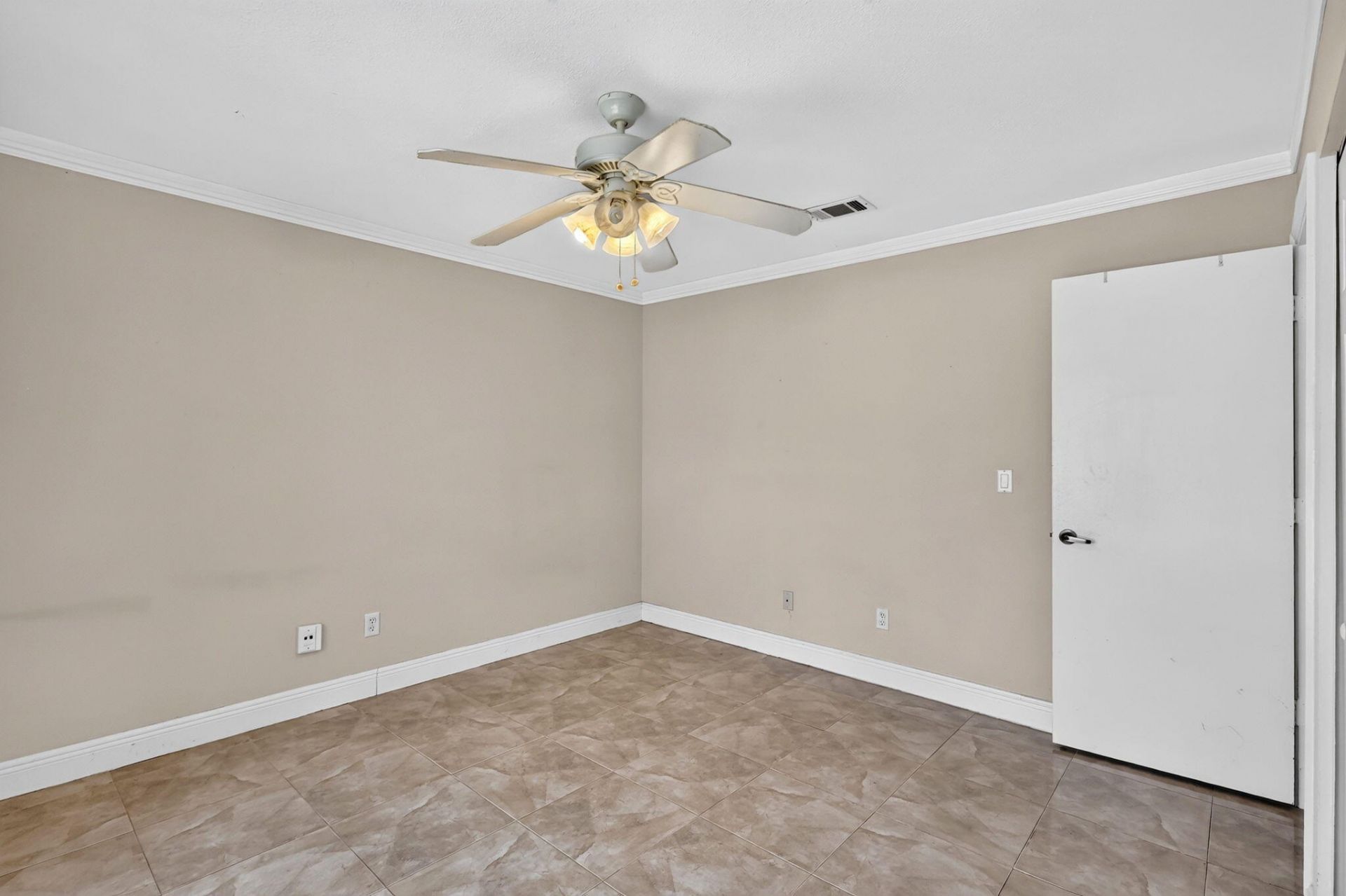 1334 SE Vestridge Lane, Port Saint Lucie, FL 34952 Photo