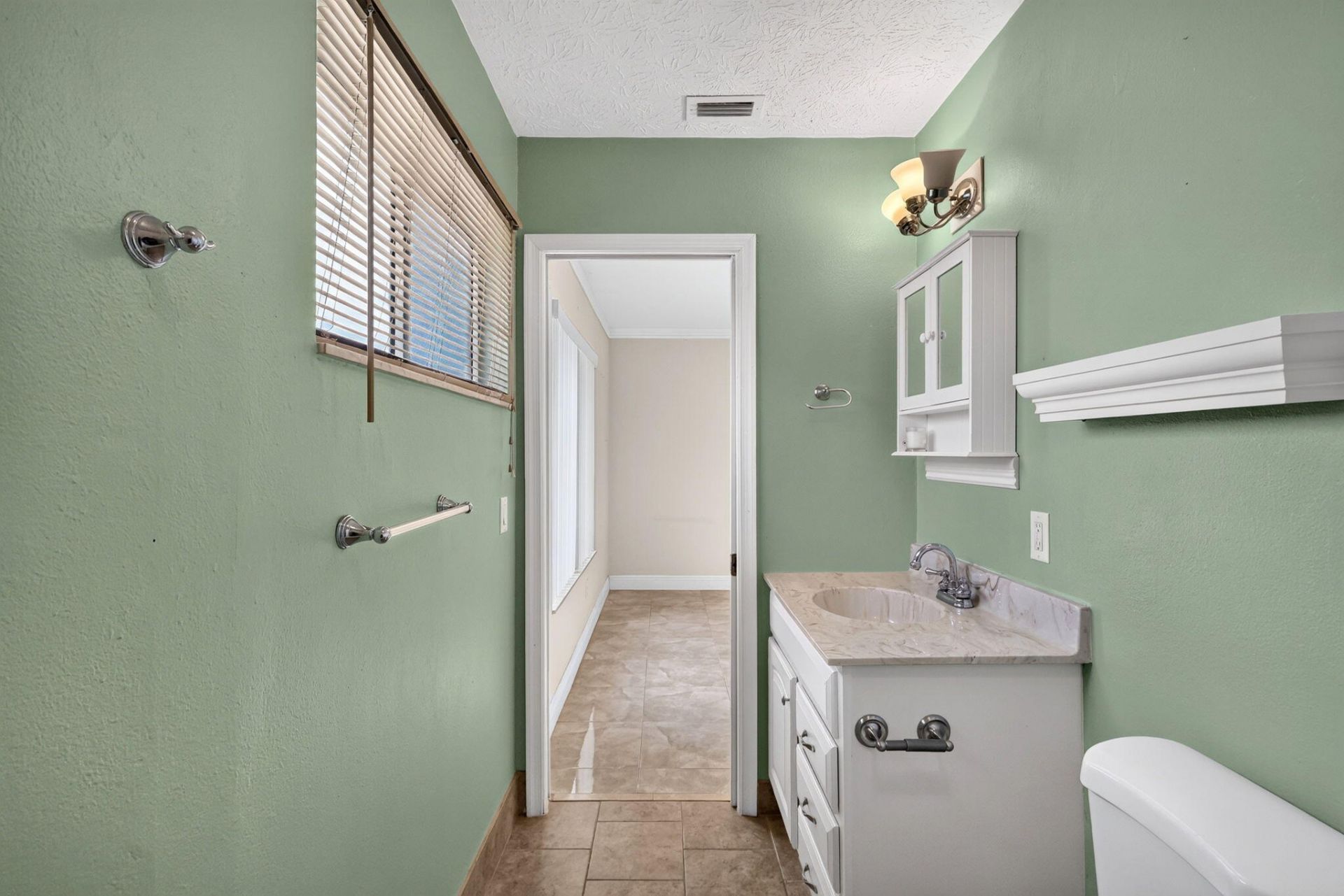 1334 SE Vestridge Lane, Port Saint Lucie, FL 34952 Photo
