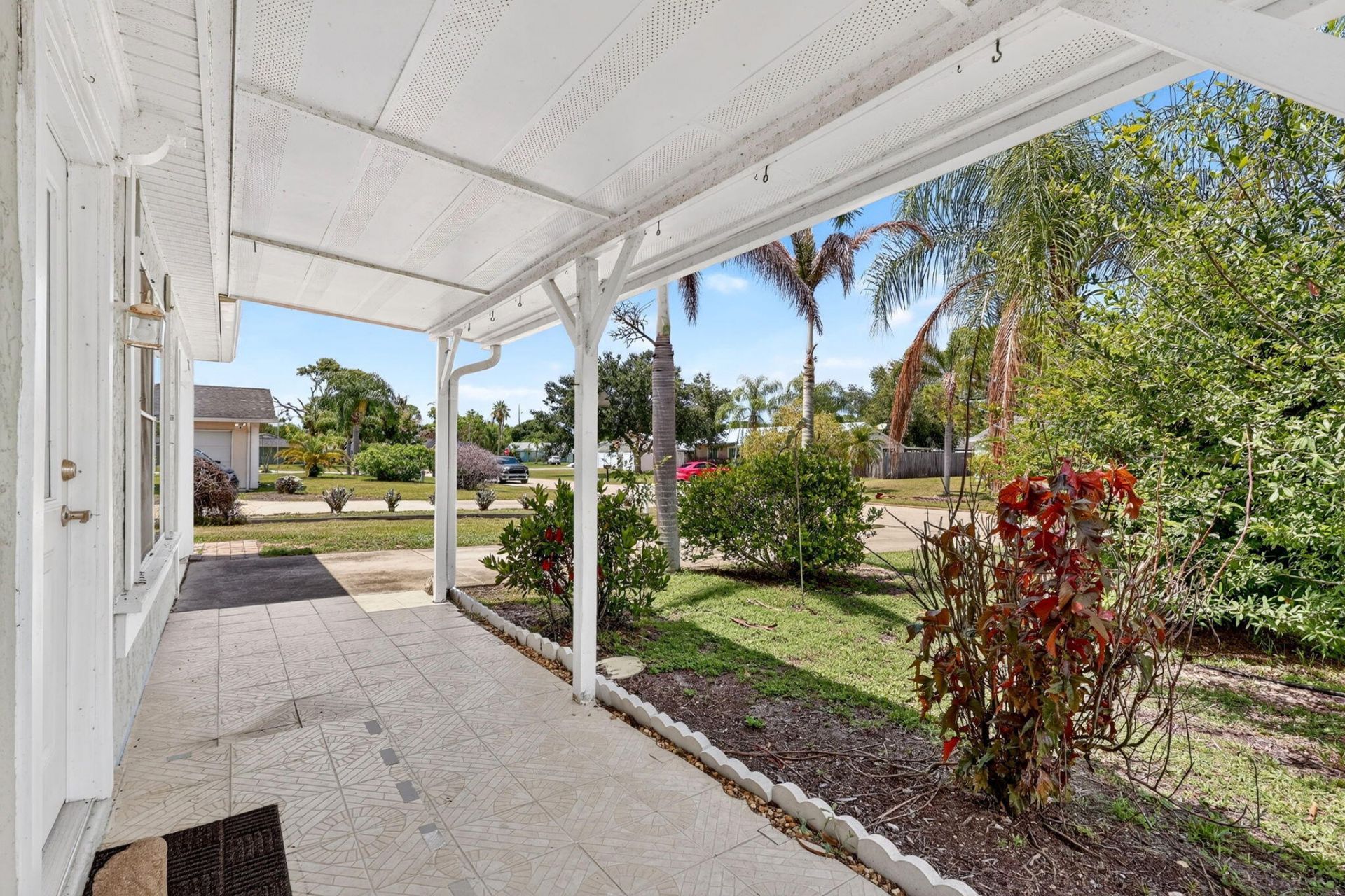 1334 SE Vestridge Lane, Port Saint Lucie, FL 34952 Photo