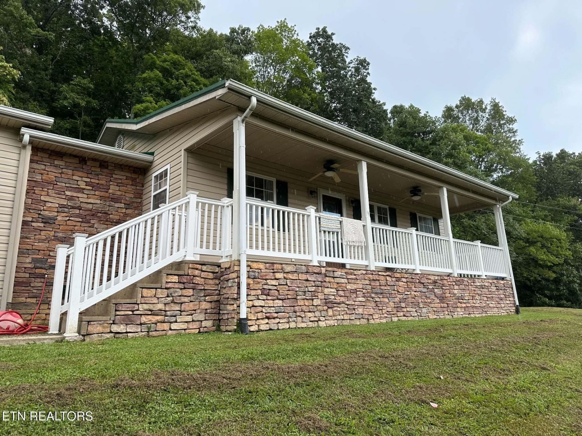 2460 State Highway 3485, Pineville, KY 40977 Main Photo