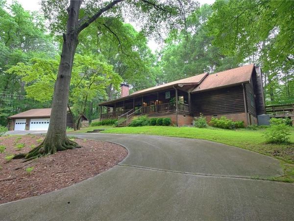 496 Carlouetta Road SW, Mableton, GA 30126