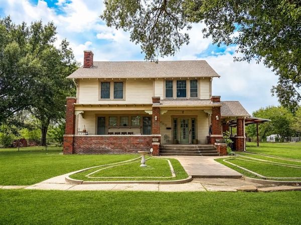 400 S Mckinney Street, Mexia, TX 76667
