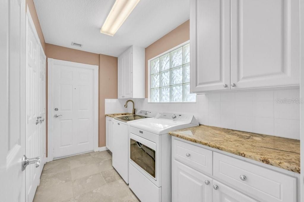 7617 Camminare Drive, Sarasota, FL 34238 Photo