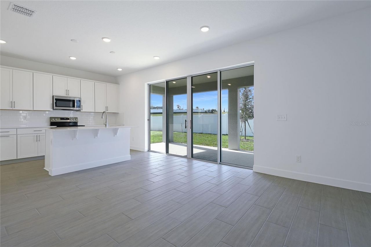 161 Waterstone Loop, Tavares, FL 32778 Photo