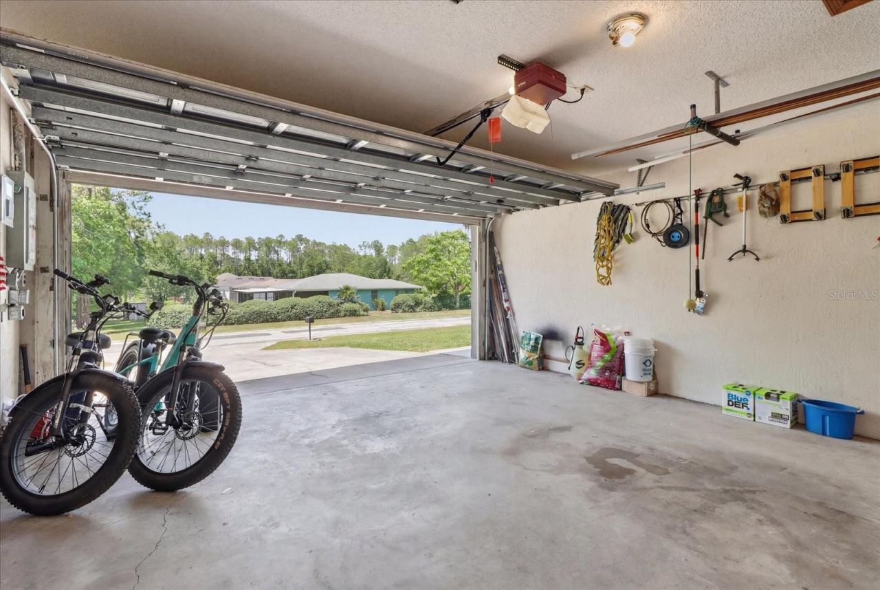 1900 W Alhambra Drive, Citrus Springs, FL 34434 Photo