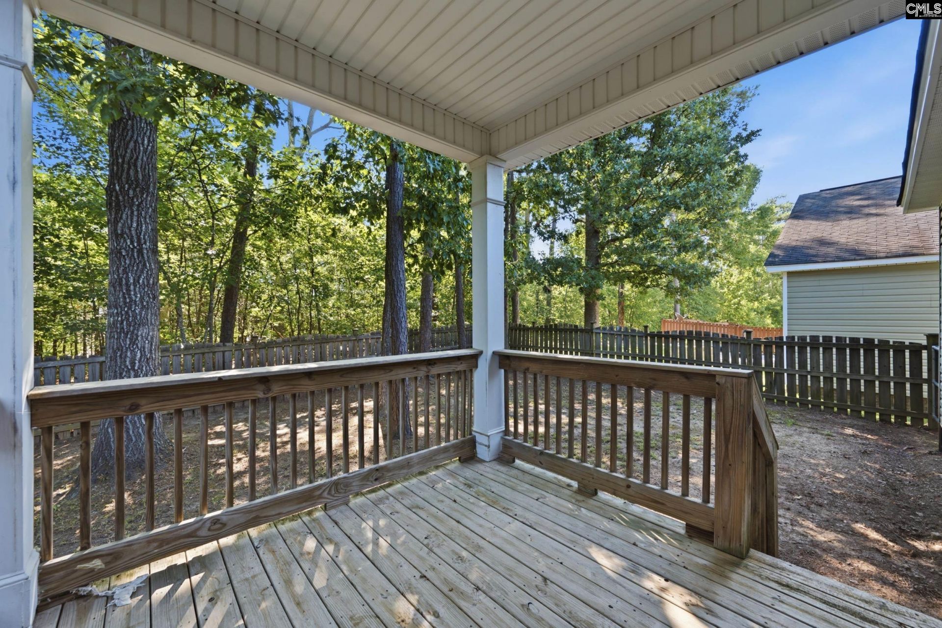 212 Chamfort Drive  Photo 25