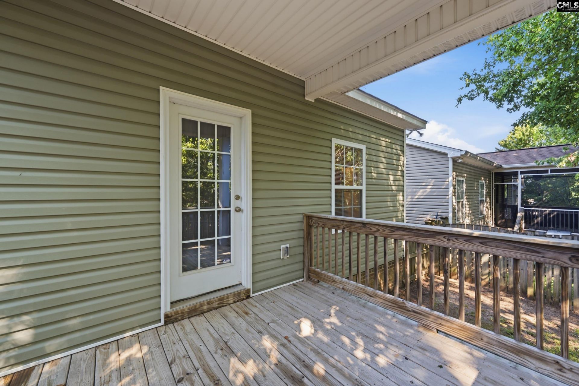 212 Chamfort Drive  Photo 26