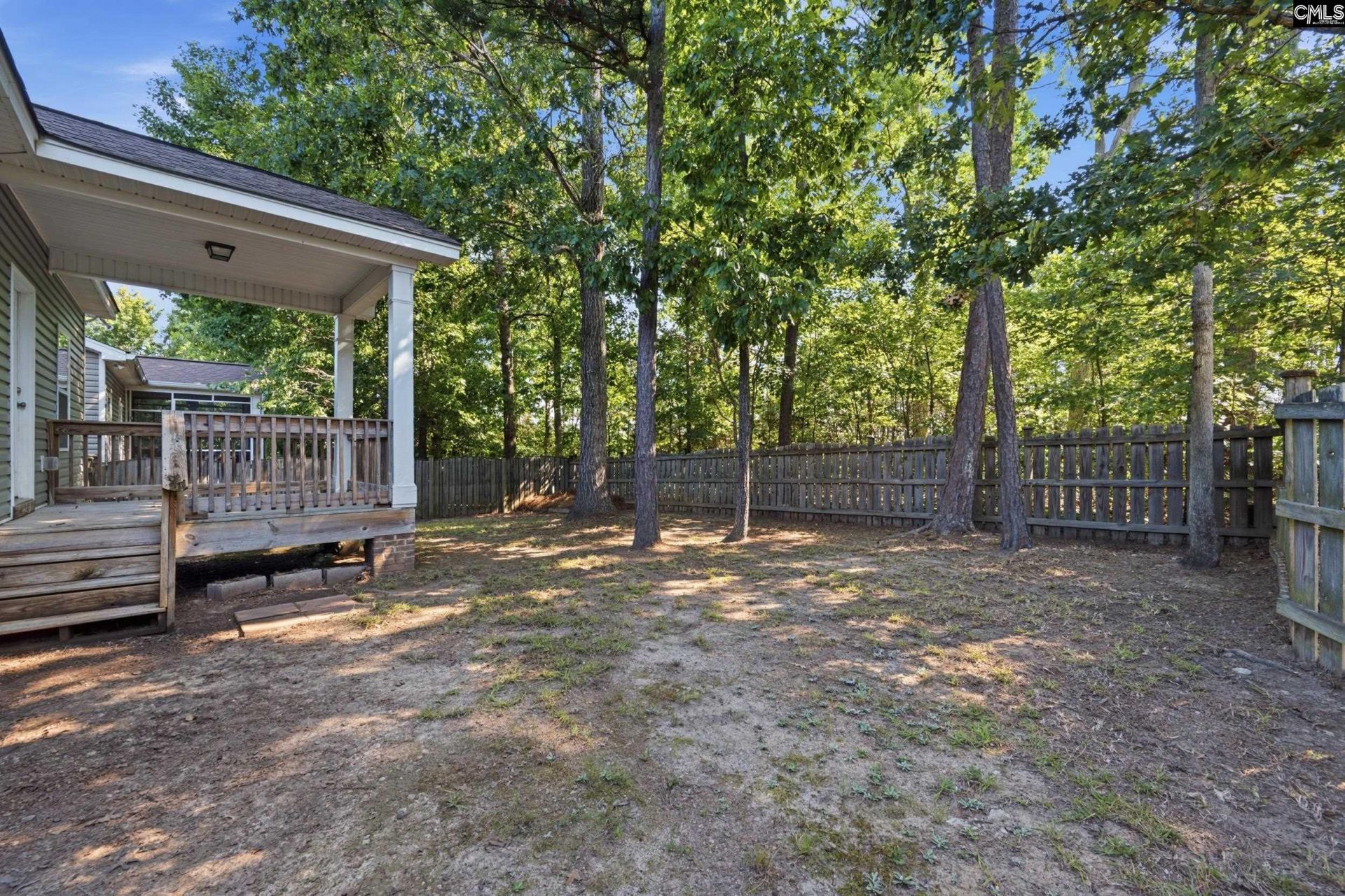 212 Chamfort Drive  Photo 27