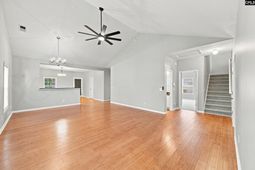 212 Chamfort Drive  photo 4