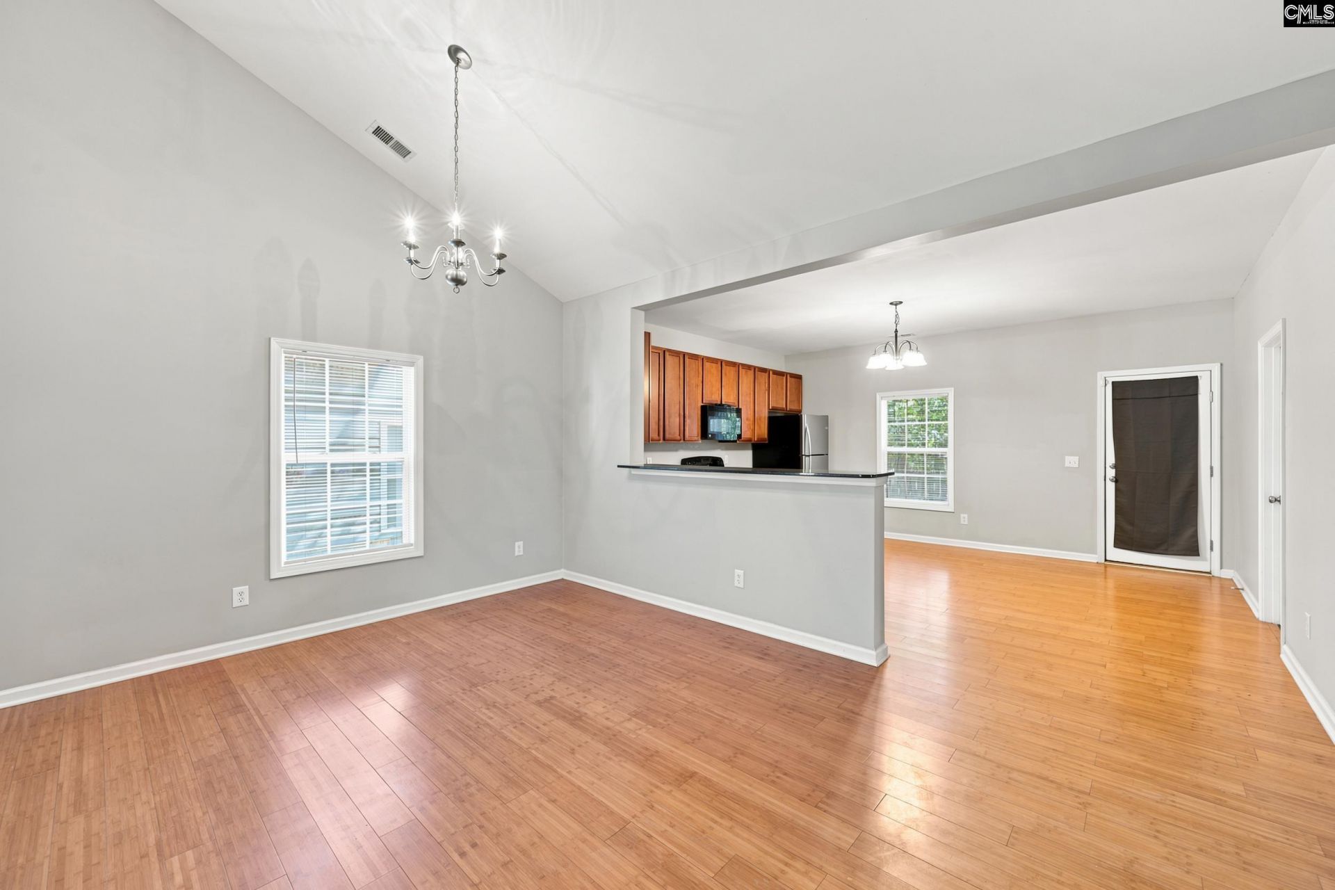 212 Chamfort Drive  Photo 6