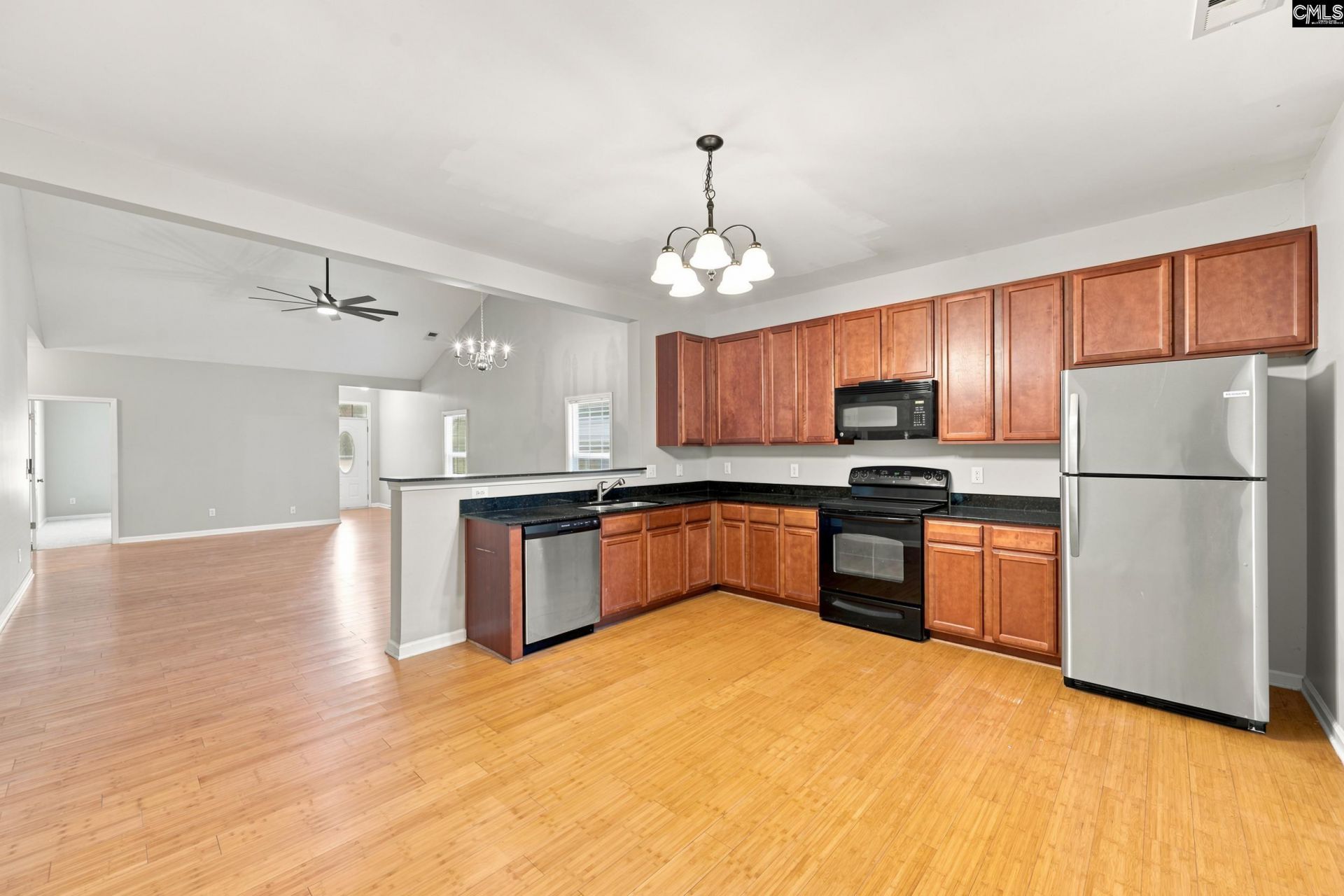 212 Chamfort Drive  Photo 8