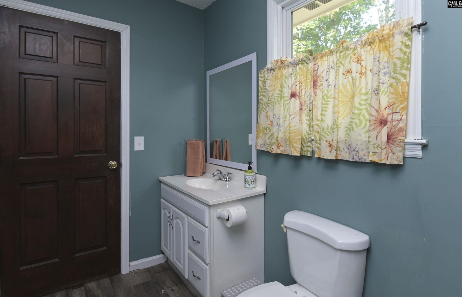 331 Wycombe Road  Photo 45