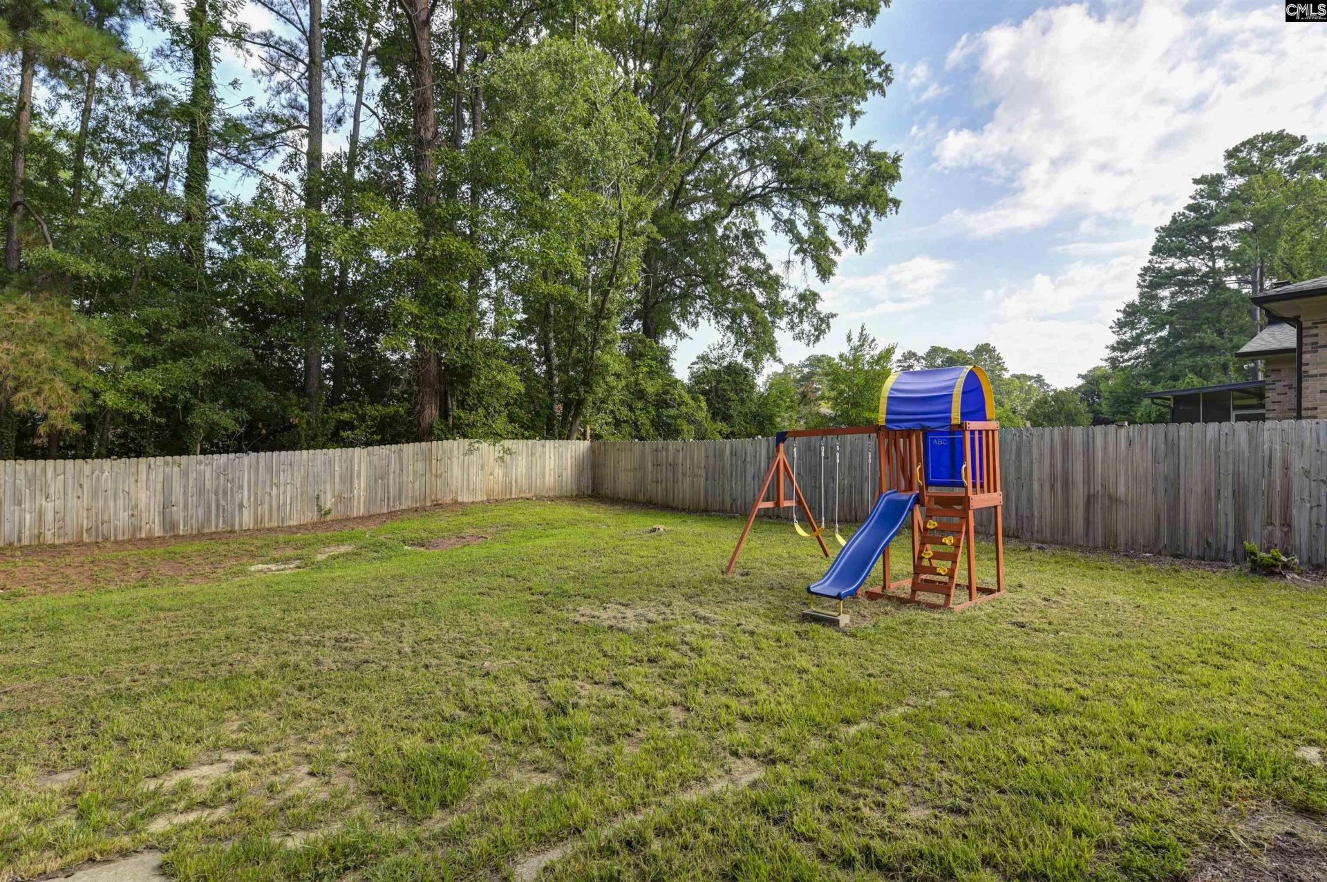 331 Wycombe Road  Photo 61
