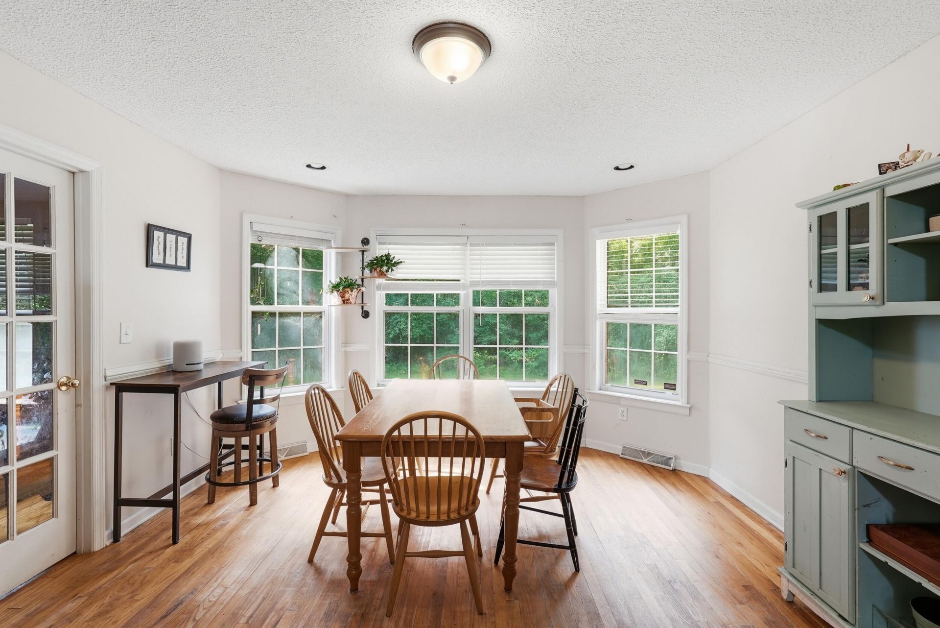 303 Spring Road Photo 15