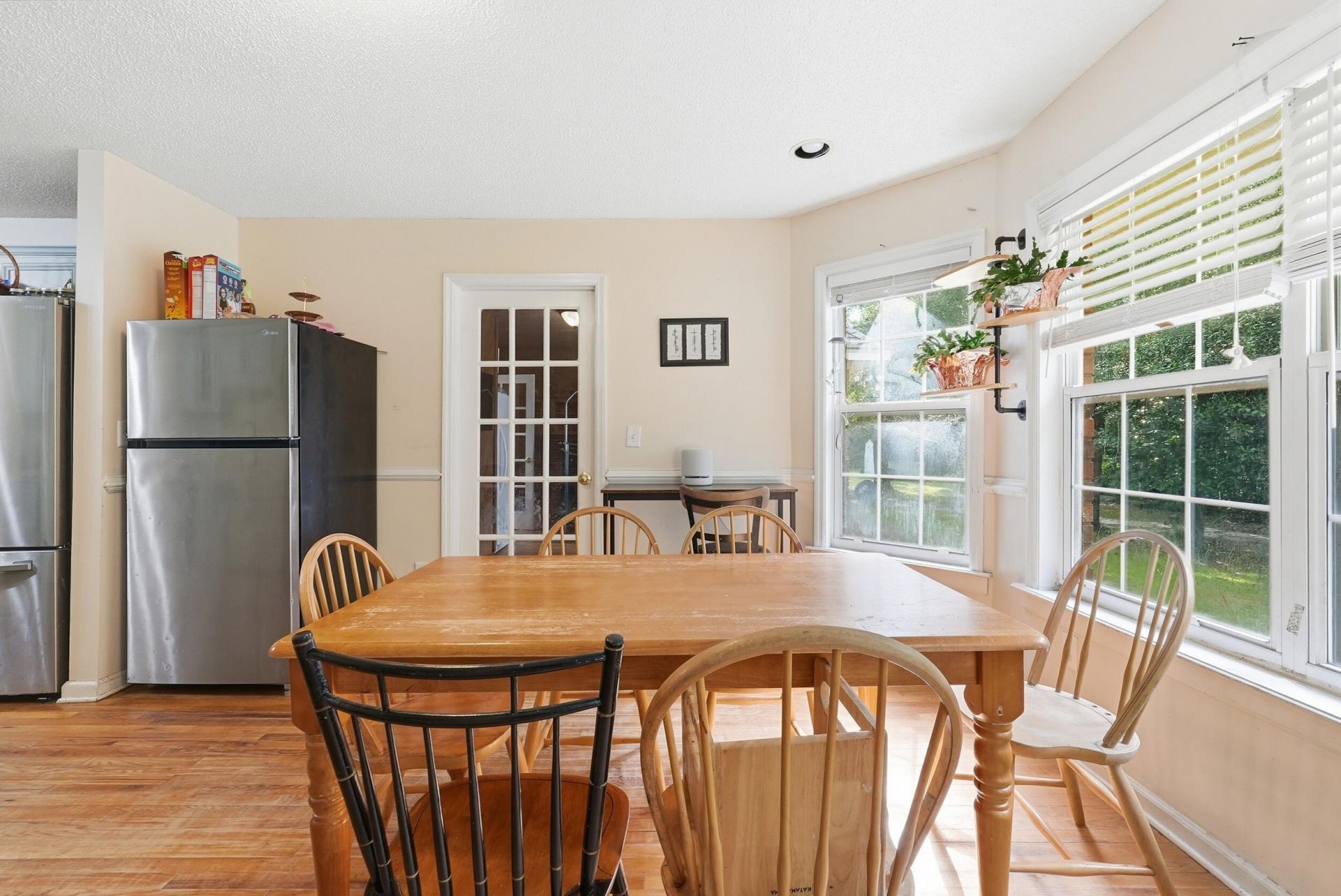 303 Spring Road Photo 16