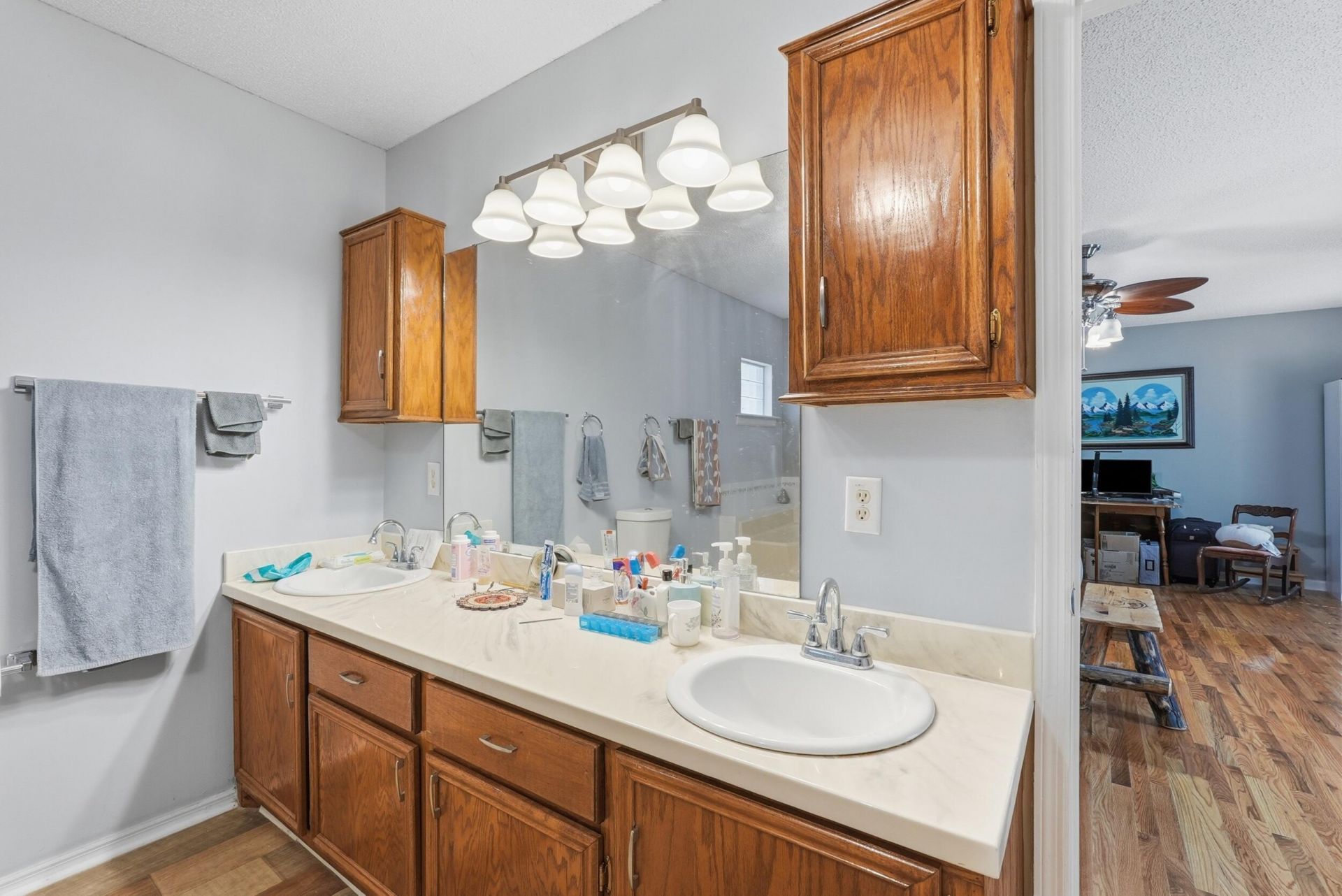 303 Spring Road Photo 23
