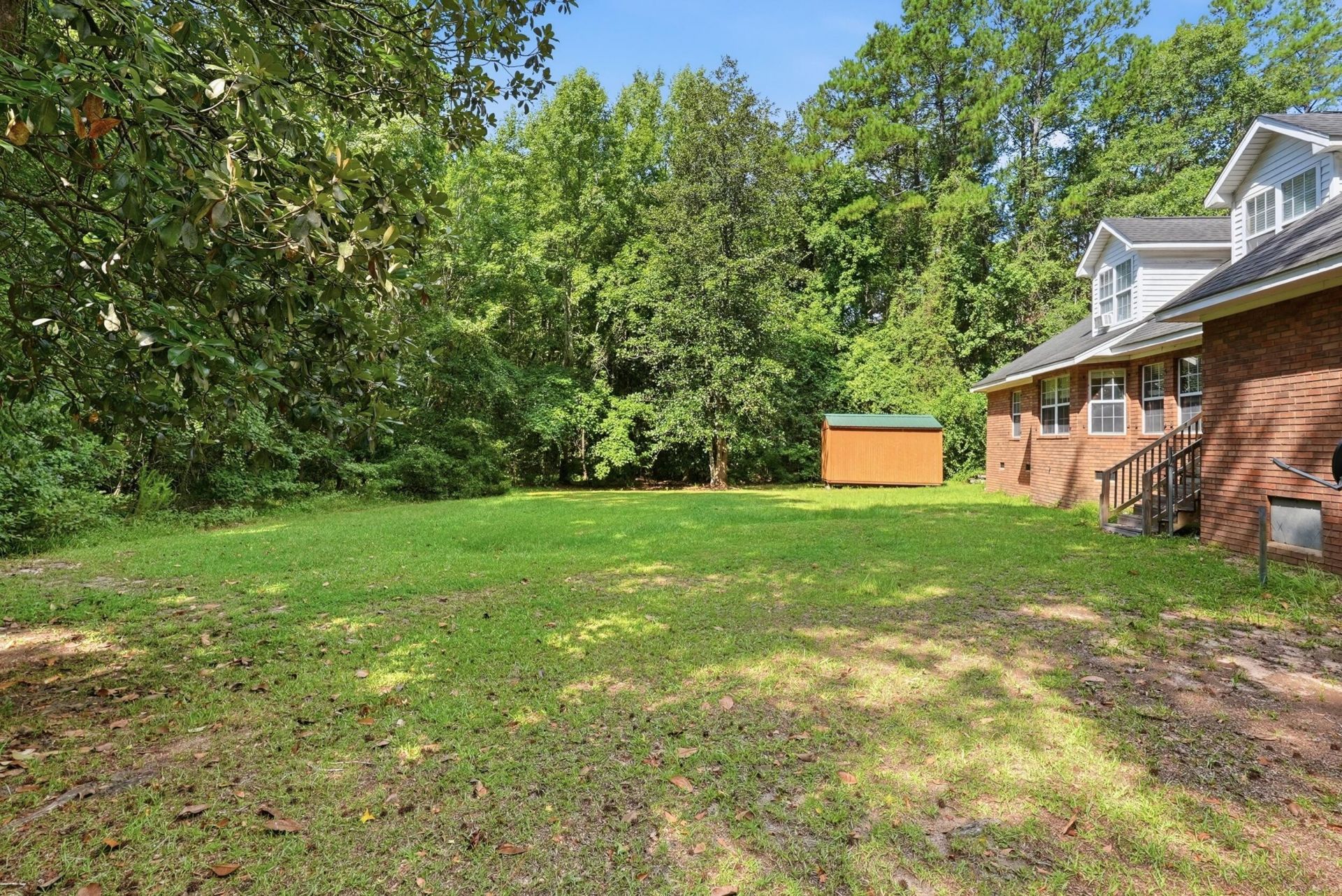 303 Spring Road Photo 44