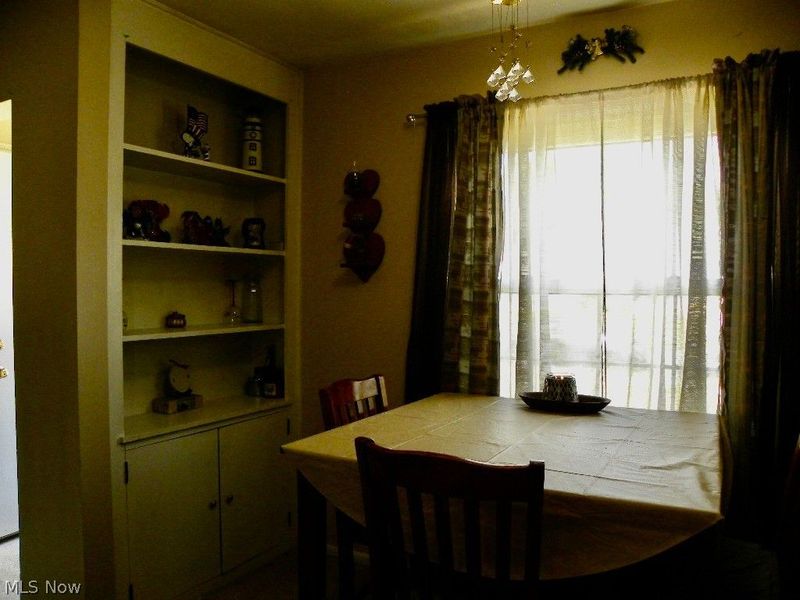15727 Mina Avenue, Cleveland, OH 44135 Photo 9