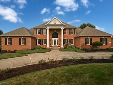 1597 Pilgrims Knob SE, Canton, OH 44709
