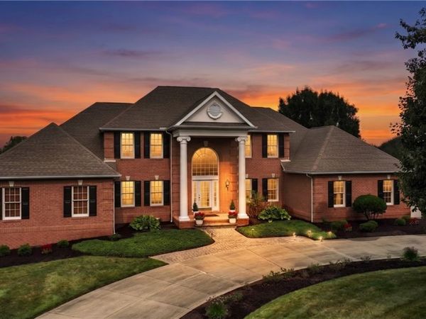1597 Pilgrims Knob SE, Canton, OH 44709