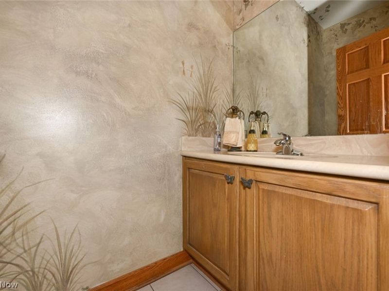 1597 Pilgrims Knob SE, Canton, OH 44709 Photo 23