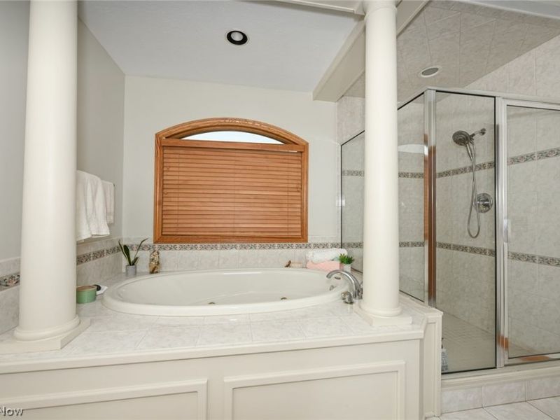 1597 Pilgrims Knob SE, Canton, OH 44709 Photo 28