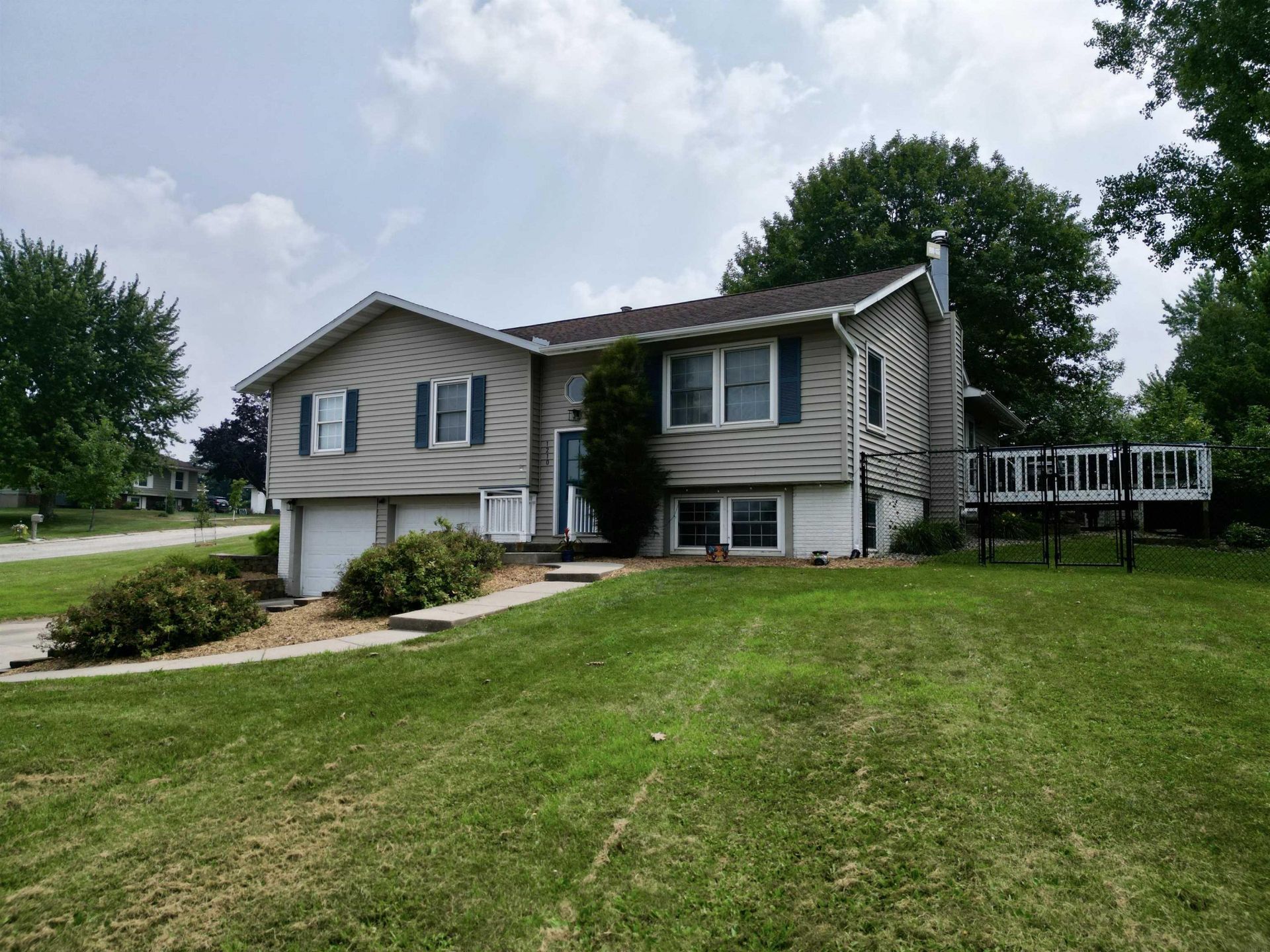 1210 Skyline Drive, Decorah, IA 52101 Main Photo