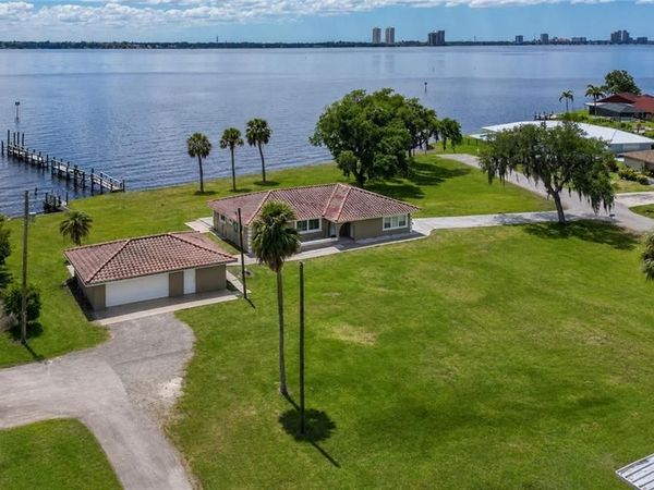 1808 Stevenson RD, NORTH FORT MYERS, FL 33917