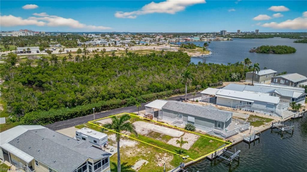 8 Galleon Way, Fort Myers Beach, FL 33931 Photo
