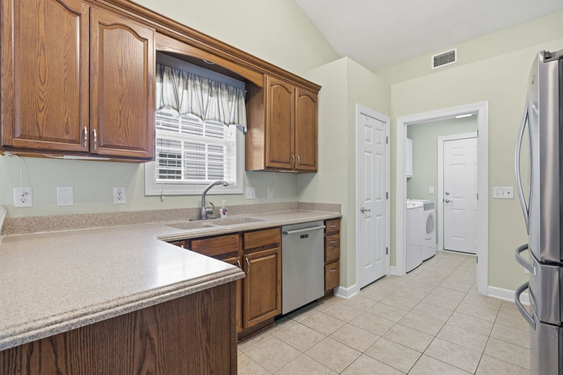 3048 Shorecrest Bay Dr.  Photo 14