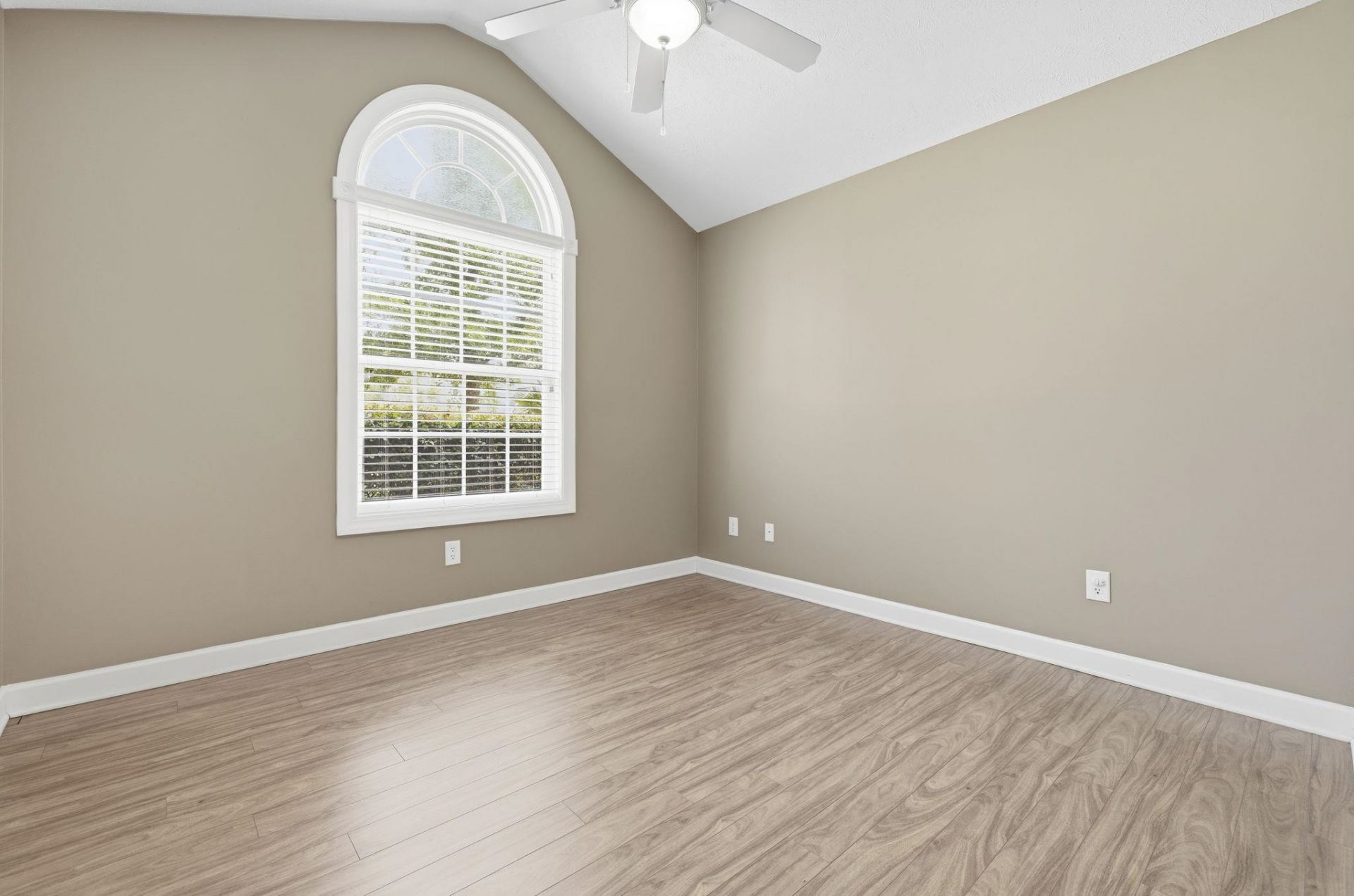 3048 Shorecrest Bay Dr.  Photo 27